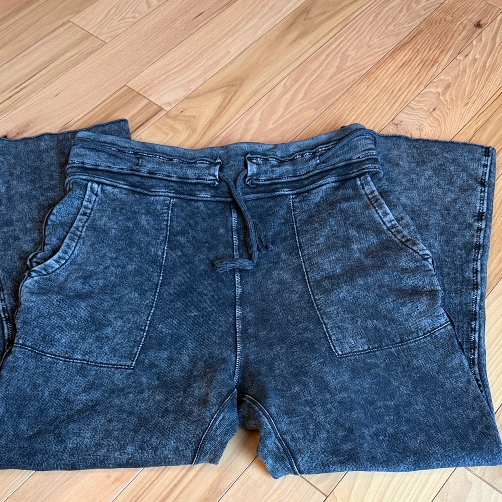 Super soft and comfy free People movement lounge pants